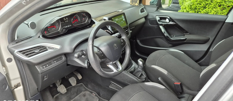 Peugeot 208 cena 31500 przebieg: 39500, rok produkcji 2015 z Miłakowo małe 37